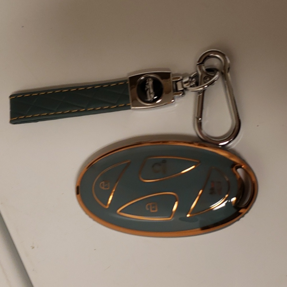 Key Fob - Picture 3 of 8